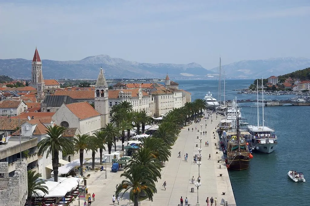 Apartament Suz-Ana Trogir 0*,